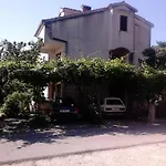 Apartments With Parking Space Zadar - Diklo, Zadar - 13327 アパート *
