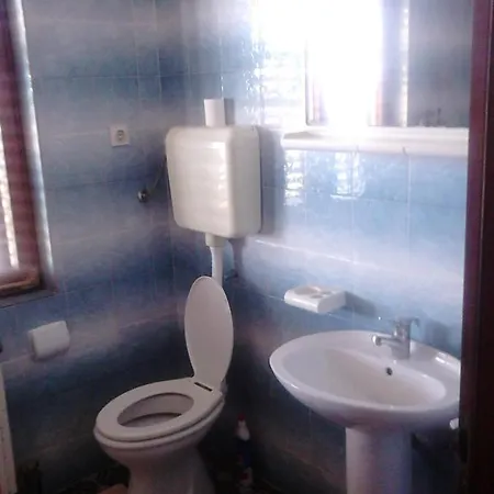 With A Parking Space - Diklo, - 13327 شقة *