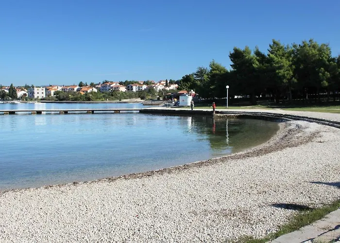 With Parking Space - Diklo - 13327 זאדאר